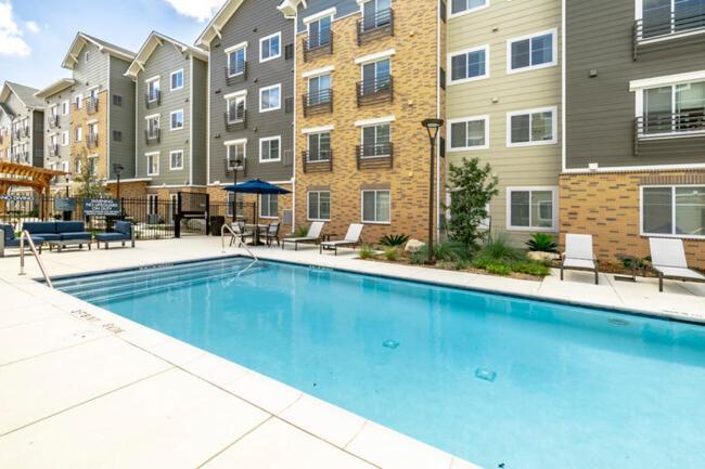 Apartment By Preston I Stylish 1bed I Pool *