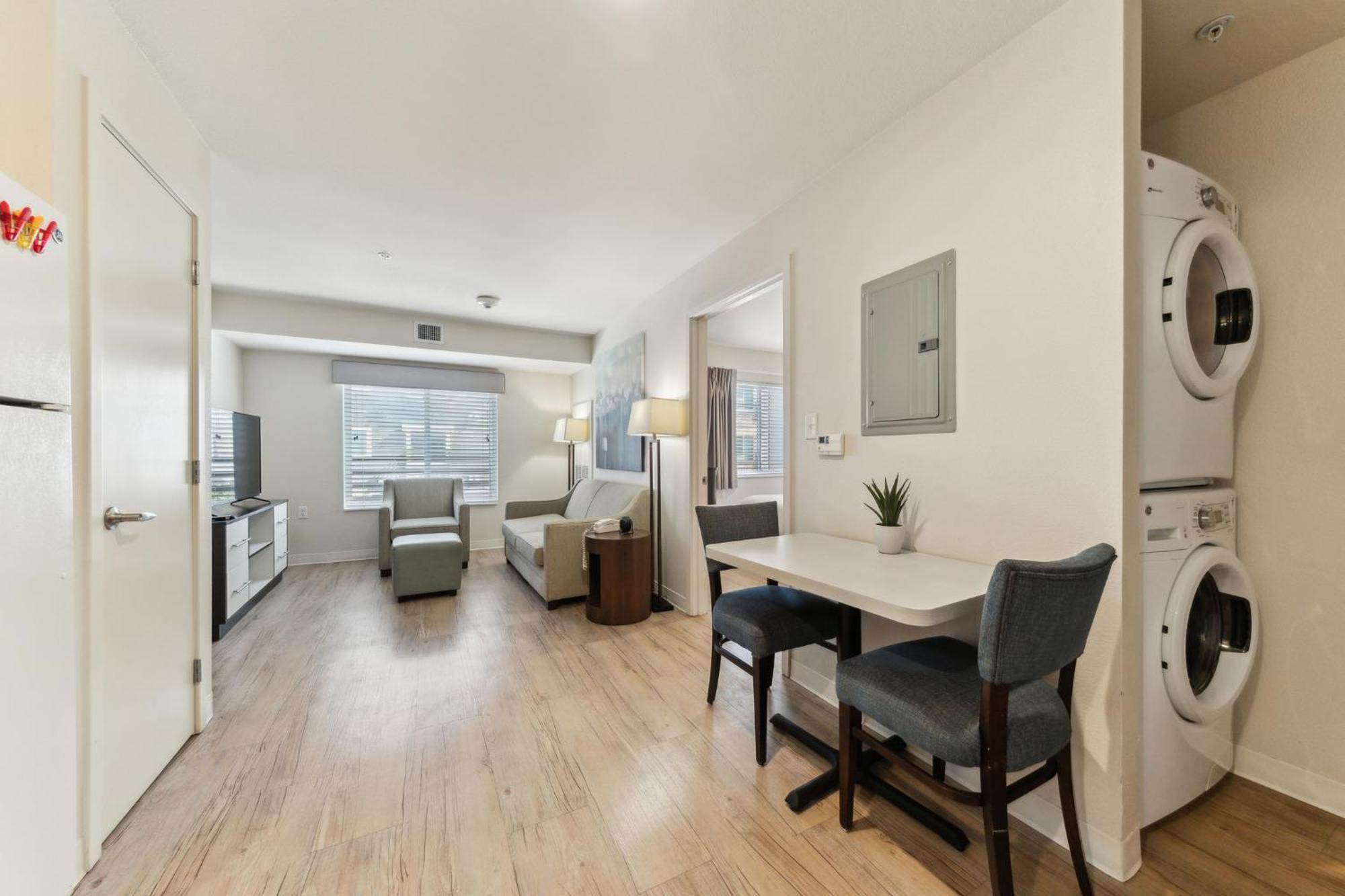 Apartment By Preston I Stylish 1bed I Pool