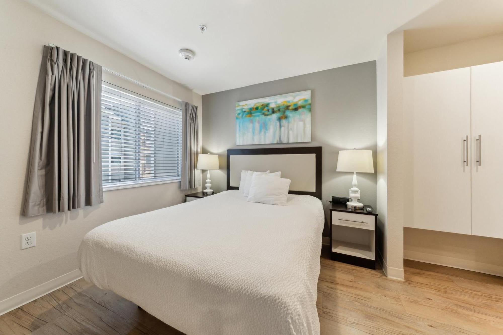 By Preston I Stylish 1bed I Pool *
